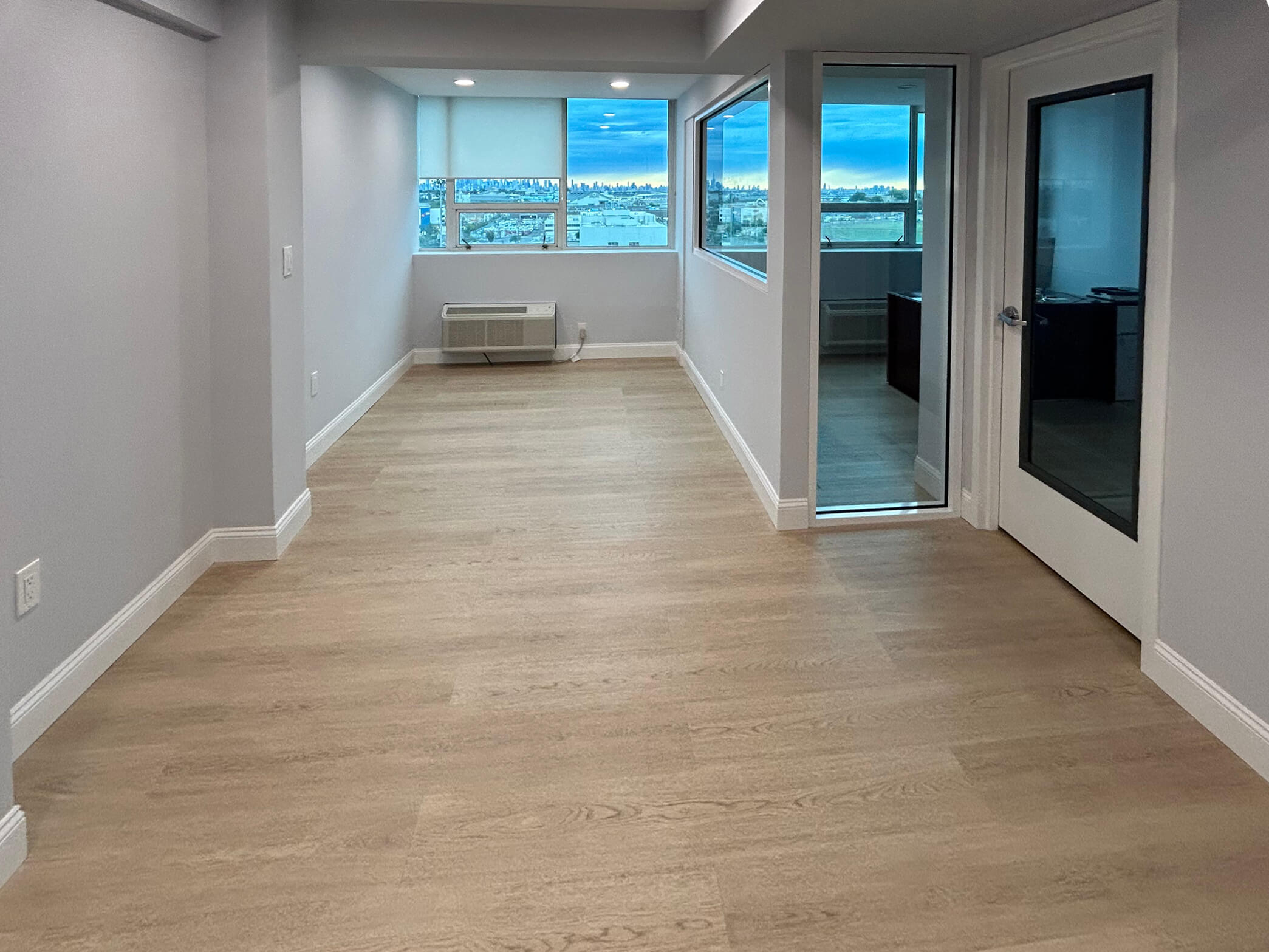 NY office furniture gospe2mjmp 121124 before 1 NY office furniture gospe2mjmp 121124 before 1